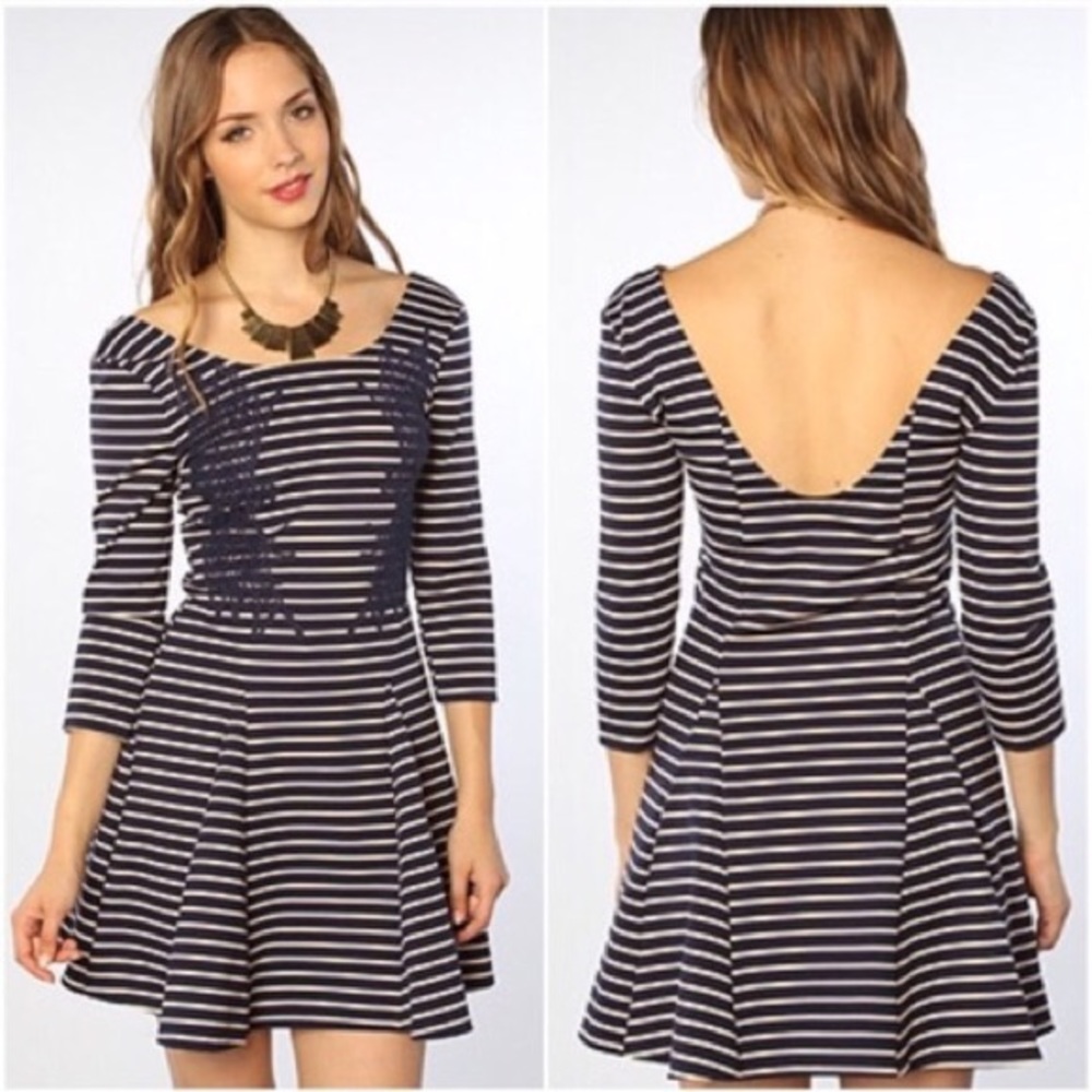 EUC FREE PEOPLE Striped Crochet Fit and Flare Dress L in Navy - Picture 1 of 6